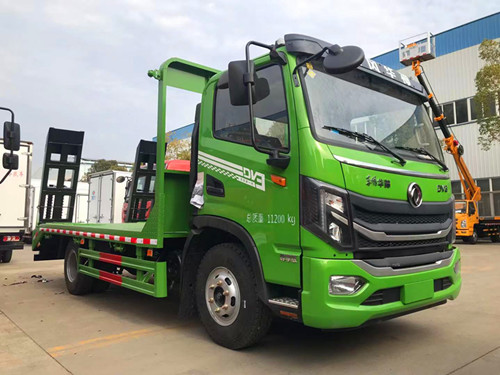 東風(fēng)DV3平板運輸車3米95軸距