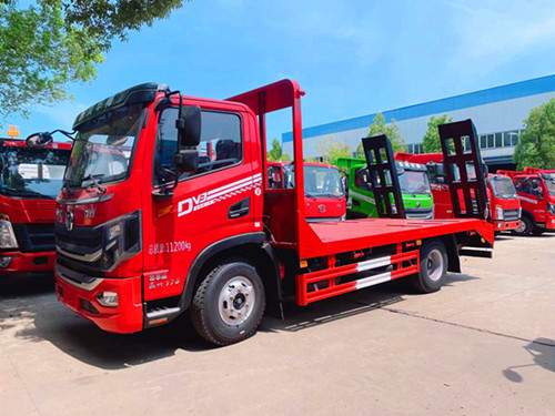 東風(fēng)DV3平板運輸車3米95軸距
